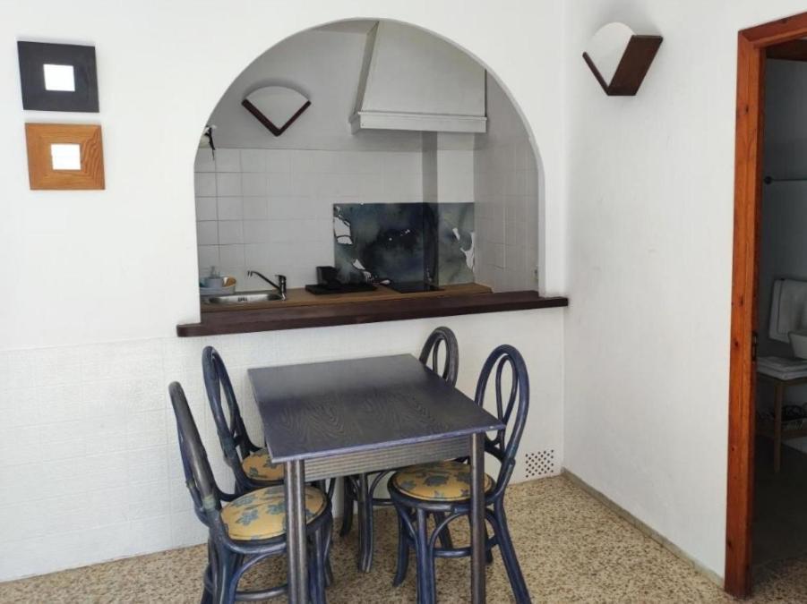 Smart Way Ibiza Apartman San Antonio  Szoba fotó